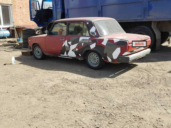 1983 Lada (ВАЗ) 2107, красный