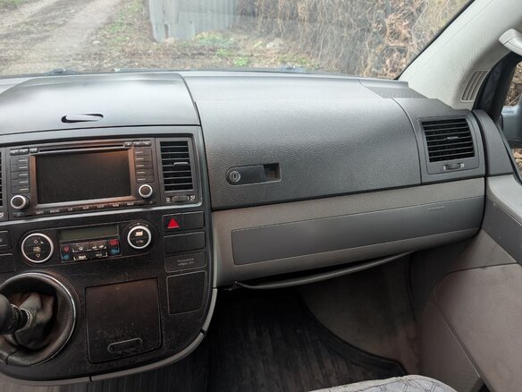 2005 Volkswagen Multivan T5, синий, 1500000 рублей - вид 17