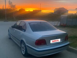1996 BMW 5 серии 535i IV (E39), серебристый, 900000 рублей, вид 4