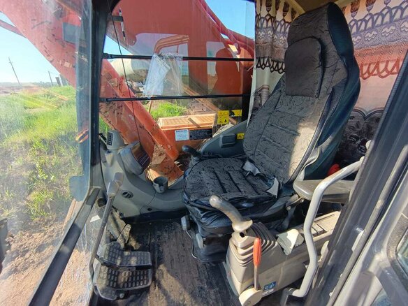 2006 Hitachi ZX470, золотистый, 5100000 рублей - вид 5