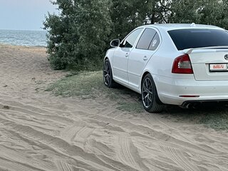 2010 Skoda Octavia DSG7 II (A5) Рестайлинг, белый, 1360000 рублей, вид 5