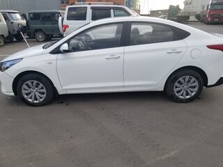2021 Hyundai Solaris II Рестайлинг, белый, 1700000 рублей, вид 5