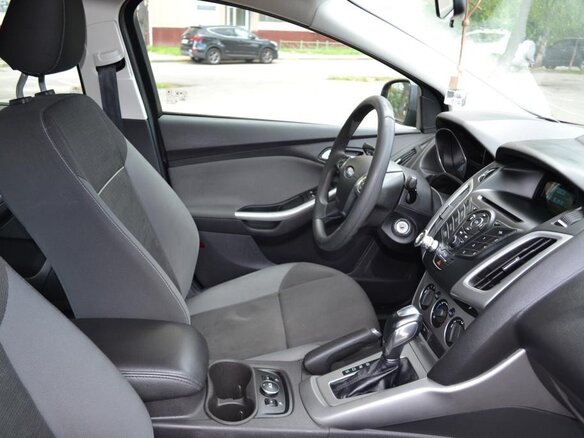 2014 Ford Focus III, чёрный, 585000 рублей - вид 4