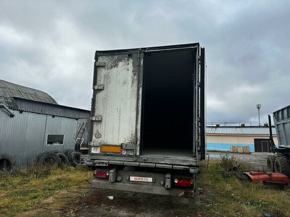 2003 Schmitz Cargobull SKO, белый, 1300000 рублей - вид 5