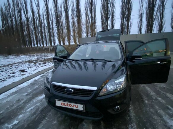 2008 Ford Focus II Рестайлинг, чёрный, 690000 рублей - вид 1