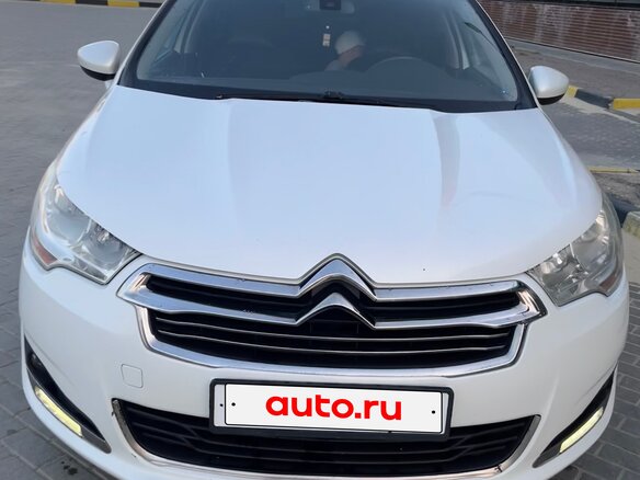 2013 Citroen C4 II, белый, 900000 рублей