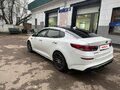 2019 Kia Optima IV Рестайлинг, белый, 1875000 рублей - вид 6