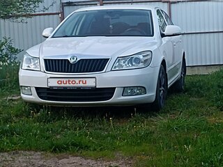 2012 Skoda Octavia II (A5) Рестайлинг, белый, 1150000 рублей, вид 2