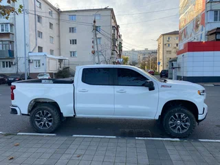 2019 Chevrolet Silverado Crew Cab IV (T1XX), белый, 4700000 рублей, вид 5