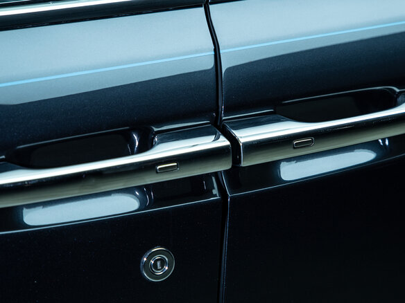 2018 Rolls-Royce Cullinan I (Series I), серый, 27900000 рублей - вид 23