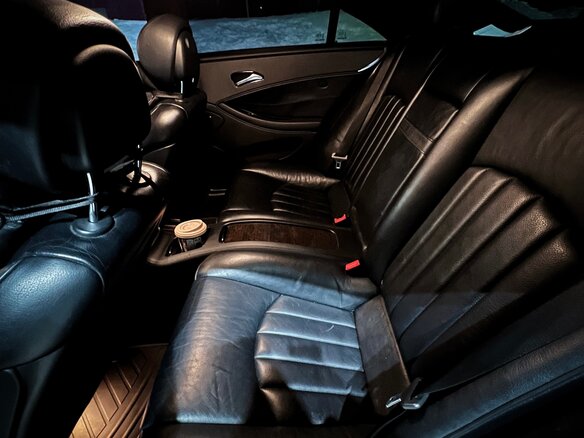 2006 Mercedes-Benz CLS 350 I (C219), серебристый - вид 11