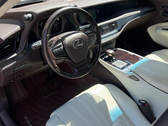 2018 Lexus LS 500 V, белый, 4850000 рублей - вид 11