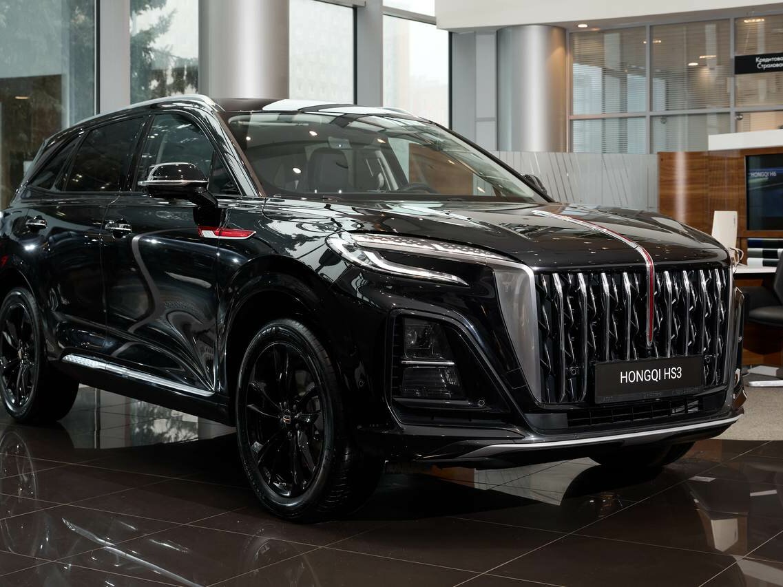 Открыть фотографии: Hongqi HS3
