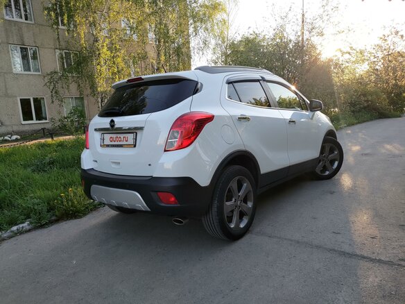 2013 Opel Mokka I, белый, 1690000 рублей - вид 3