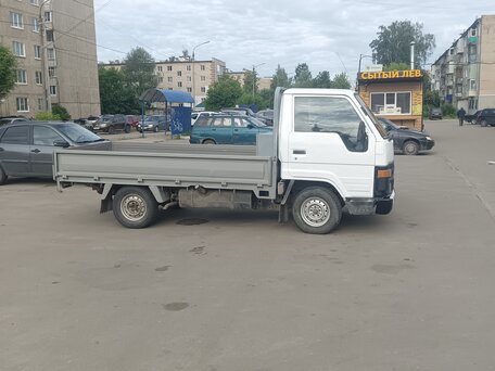 1995 Toyota Dyna, белый, 649999 рублей, вид 4