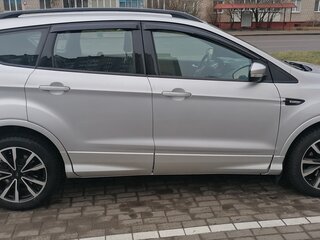 2018 Ford Kuga II Рестайлинг, серебристый, 1500000 рублей, вид 2
