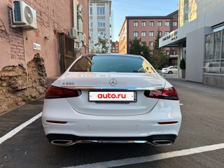 2021 Mercedes-Benz E-Класс 350 V (W213, S213, C238) Рестайлинг, белый, 5200000 рублей, вид 3