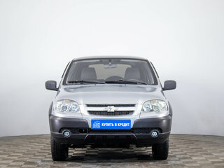 2015 Chevrolet Niva I Рестайлинг, серебристый, 559000 рублей, вид 2