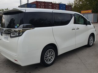 2019 Toyota Vellfire II Рестайлинг, белый, 4500000 рублей, вид 4