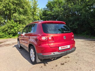 2010 Volkswagen Tiguan I, красный, 1150000 рублей, вид 5