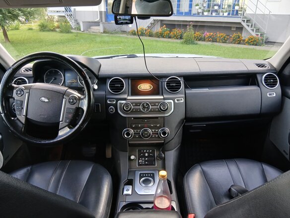 2015 Land Rover Discovery IV Рестайлинг, белый, 2199000 рублей - вид 7