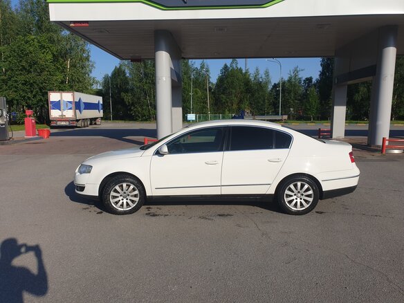 2010 Volkswagen Passat B6, белый, 800000 рублей - вид 11