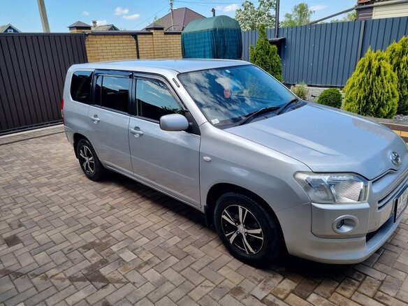 2015 Toyota Succeed I Рестайлинг, серебристый, 1400000 рублей - вид 9