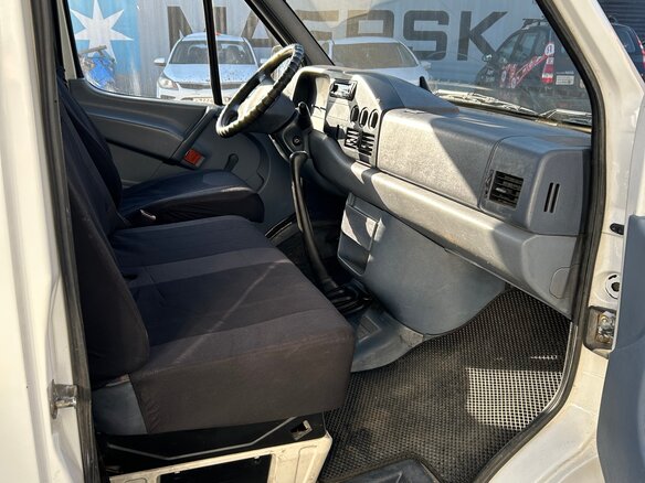1995 Mercedes-Benz Sprinter, белый, 800000 рублей - вид 13