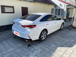 2017 Hyundai Sonata VII (LF) Рестайлинг, белый, 1600000 рублей, вид 3