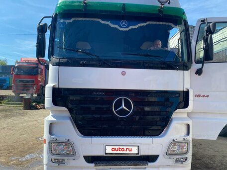 2005 Mercedes-Benz Actros, белый, 4100000 рублей, вид 1