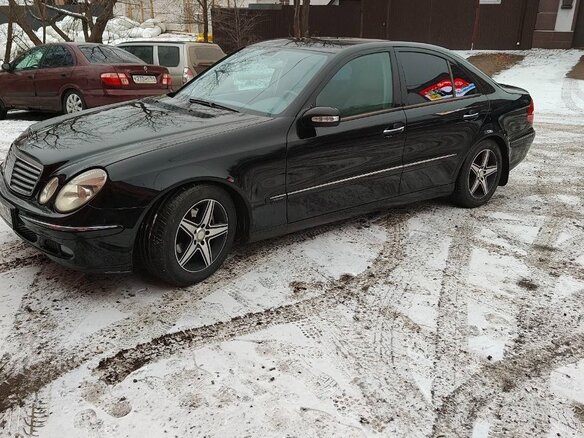 2002 Mercedes-Benz E-Класс 270 III (W211, S211), чёрный, 1500000 рублей - вид 5