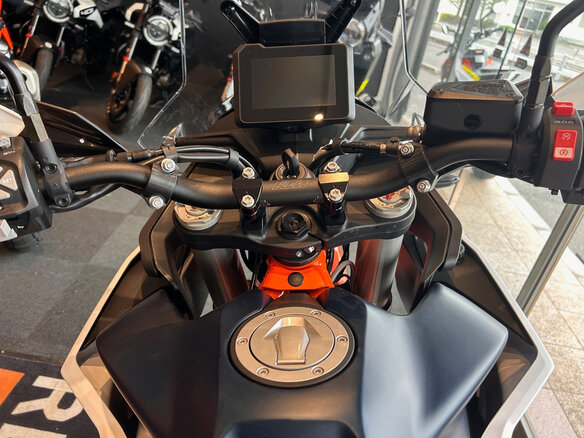 2024 KTM 890 Adventure R, оранжевый, 1300000 рублей - вид 7