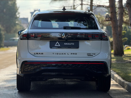2026 Volkswagen Tiguan L Pro III (China Market), белый, 4770000 рублей, вид 3