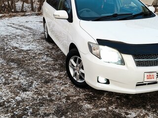2008 Toyota Corolla Fielder X (E140, E150) Рестайлинг, белый, 800000 рублей, вид 3