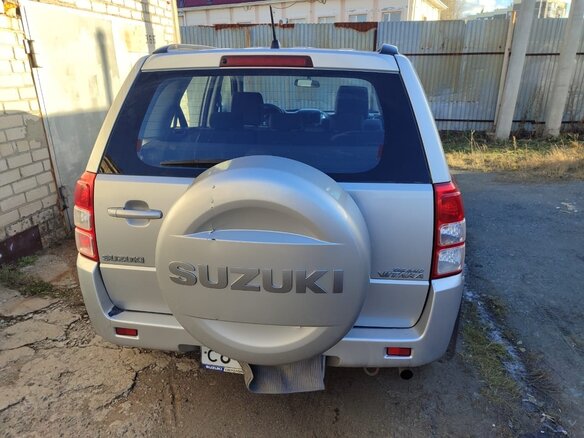 2014 Suzuki Grand Vitara II Рестайлинг 2, серебристый, 1300000 рублей - вид 3