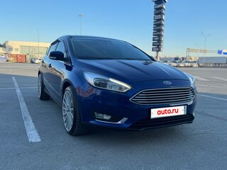2015 Ford Focus III Рестайлинг, синий, 1900000 рублей, вид 4