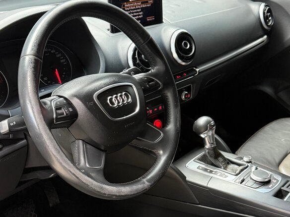 2014 Audi A3 III (8V), чёрный, 1000000 рублей - вид 11