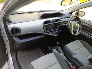 2014 Toyota Aqua I, серебристый, 850000 рублей, вид 5