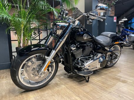 2025 Harley-Davidson Fat Boy, чёрный, 3850000 рублей, вид 5