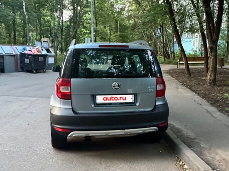 2011 Skoda Yeti I, серый, 560000 рублей, вид 4