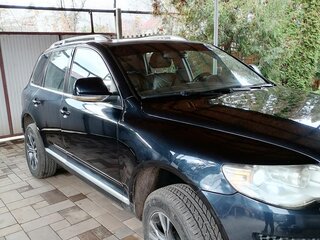 2007 Volkswagen Touareg I Рестайлинг, чёрный, 850000 рублей, вид 2