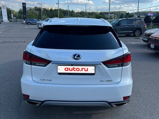 2021 Lexus RX 300 IV Рестайлинг, белый, 5950000 рублей, вид 4