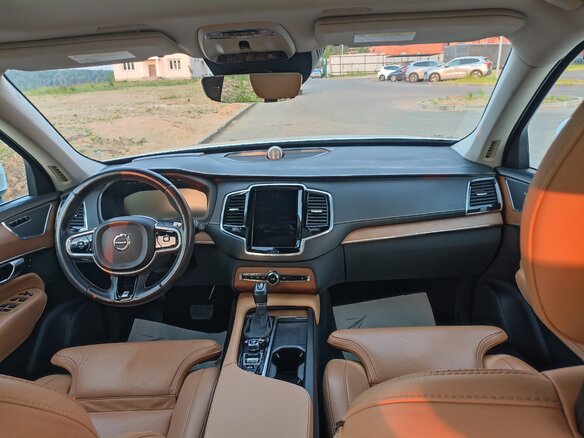 2022 Volvo XC90 II Рестайлинг 1, белый, 4850000 рублей - вид 19
