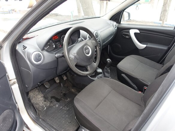 2013 Lada (ВАЗ) Largus I, серебристый, 910000 рублей - вид 14