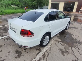 2015 Volkswagen Polo V Рестайлинг, белый, 470000 рублей, вид 5