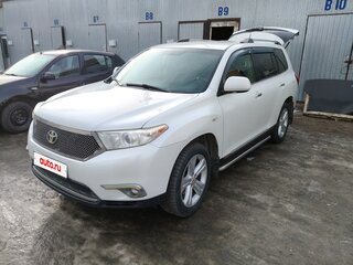2011 Toyota Highlander II (XU40) Рестайлинг, белый, 2000050 рублей, вид 1