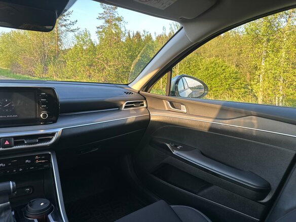2023 Kia K5 III, серый, 2700000 рублей - вид 10
