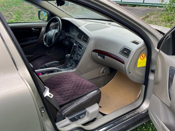 2000 Volvo V70 II, серый, 630000 рублей - вид 9