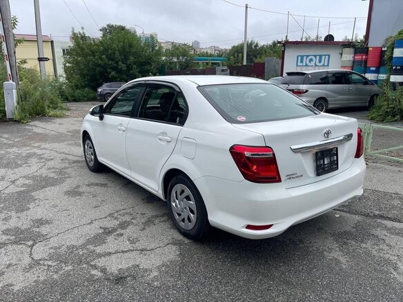 2019 Toyota Corolla Axio XI (E160, E170) Рестайлинг 2, белый, 1320000 рублей - вид 9