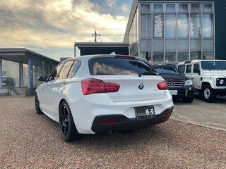 2017 BMW 1 серии 118i II (F20/F21) Рестайлинг, белый, 1151000 рублей, вид 4